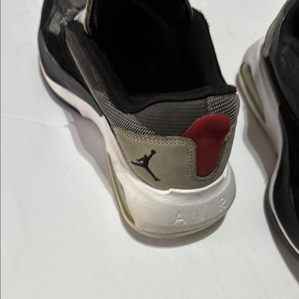Boys Jordan Black and Gray Athletic Shoes - Picture 3 of 8